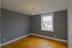 Bedroom- click for photo gallery